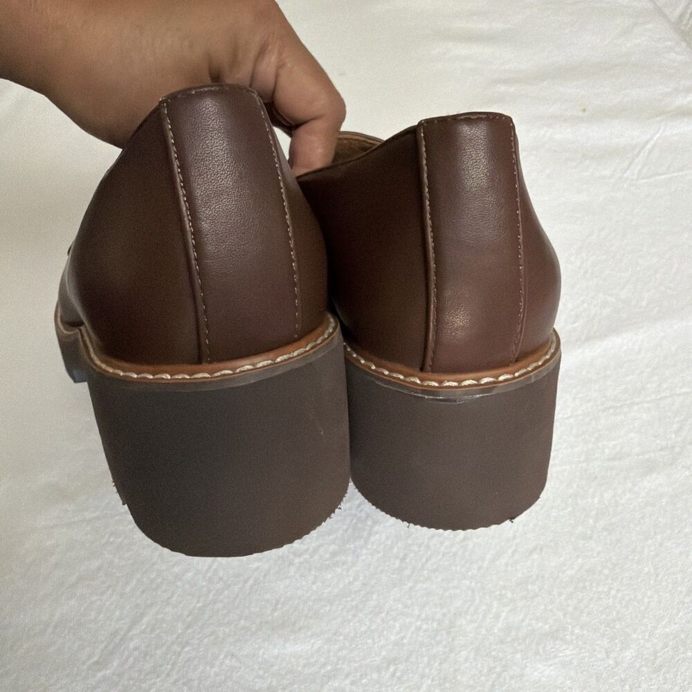 Women’s 7W Naturalizer Cabaret Lug Chunky Sole Loafer Rich Brown Leather Uppers - Picture 4 of 16